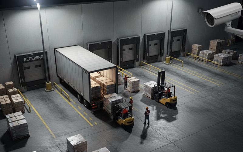 Видеонаблюдение на складе: контроль погрузки, хранения и перемещения товара