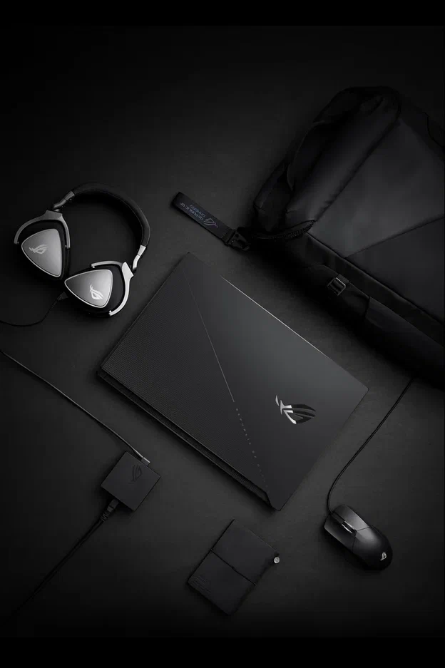 ASUS ROG ZEPHYRUS S17 — БОЛЬШАЯ МОЩЬ В ТОНКОМ КОРПУСЕ